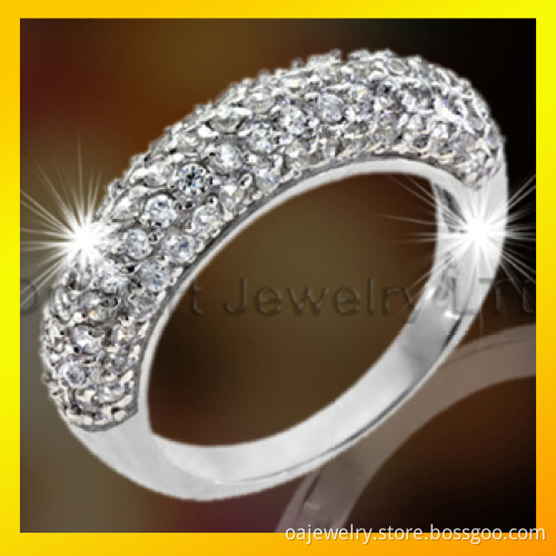 Silver Ring with CZ Inlaid